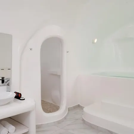וילה Santorini Delux (adults Only) אימרוביגלי