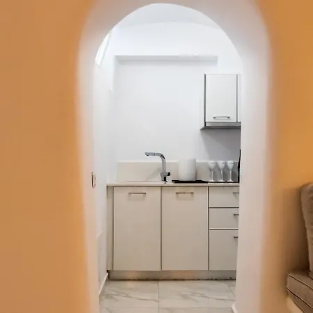 Santorini Delux (adults Only)