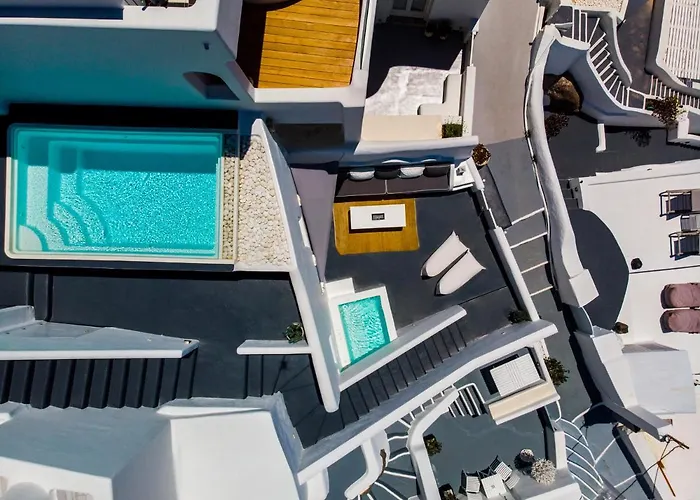 Santorini Delux (adults Only)